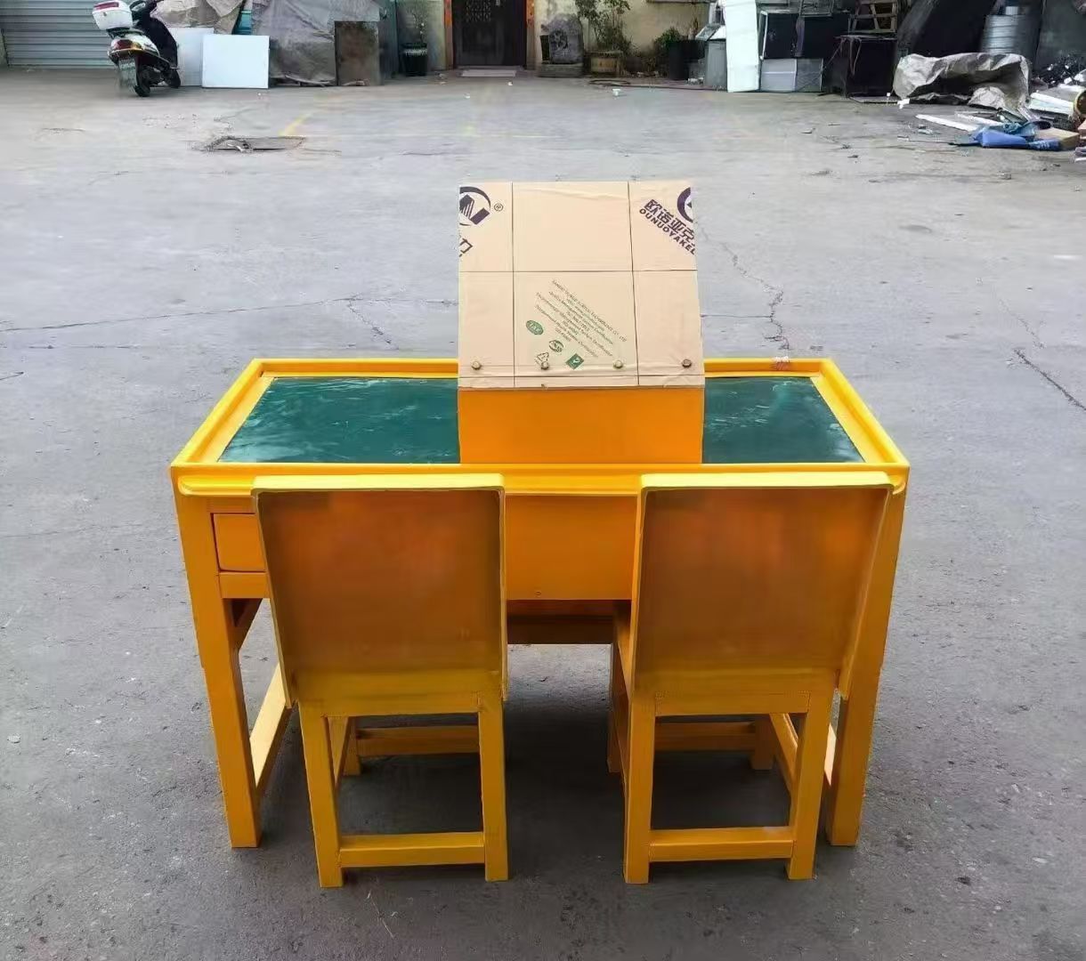 固安防静电导通桌井下煤矿火工品发放桌：危险品流转的安全守护者
